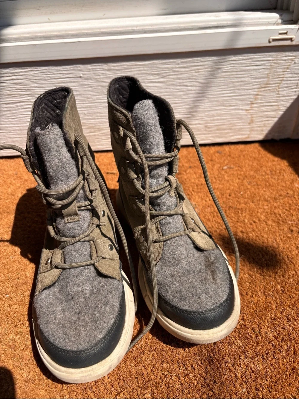 Sorel Women's Explorer II Joan Felt boots